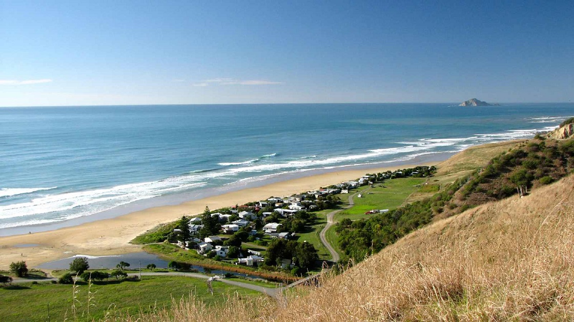 Ocean-Beach_hawkes_bay