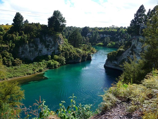 waikato_river_taupo_backpacking